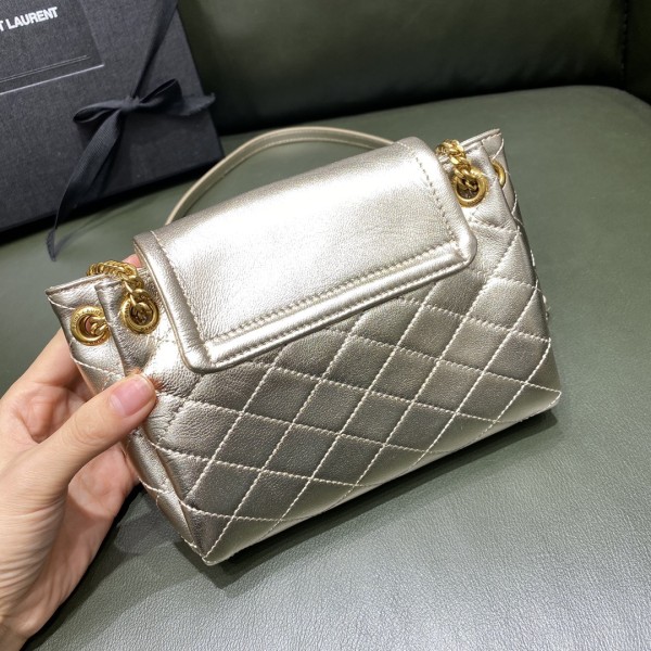 Handbags SAINT LAURENT 672738 size 18x13x6 cm