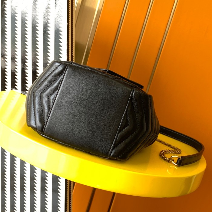 Handbags SAINT LAURENT 701631 size 19x13x13 cm