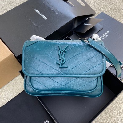 Handbags SAINT LAURENT 533037 size 22x16.5x12cm
