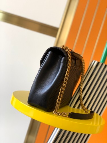 Handbags SAINT LAURENT 428056 size 24x17x6.5cm