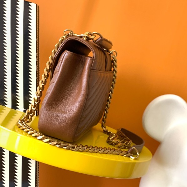 Handbags SAINT LAURENT 428056 size 24x17x6.5 cm