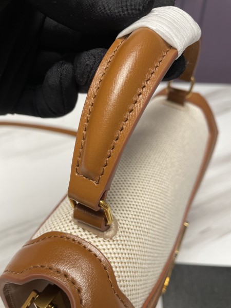 Handbags SAINT LAURENT 602716 size 20×16x7.5 cm