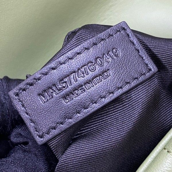 Handbags SAINT LAURENT 577476 size 29x17x11 cm  