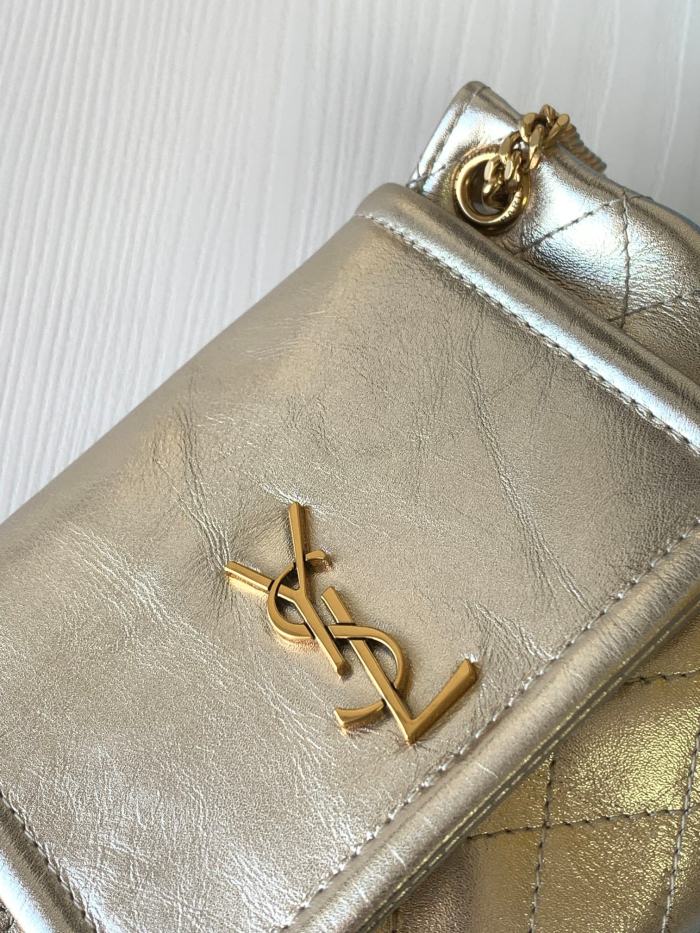 Handbags SAINT LAURENT 672738 size 18x13x6cm