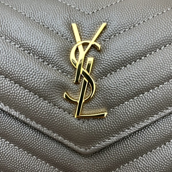 Handbags SAINT LAURENT 393953 size 19x11.5x4 cm