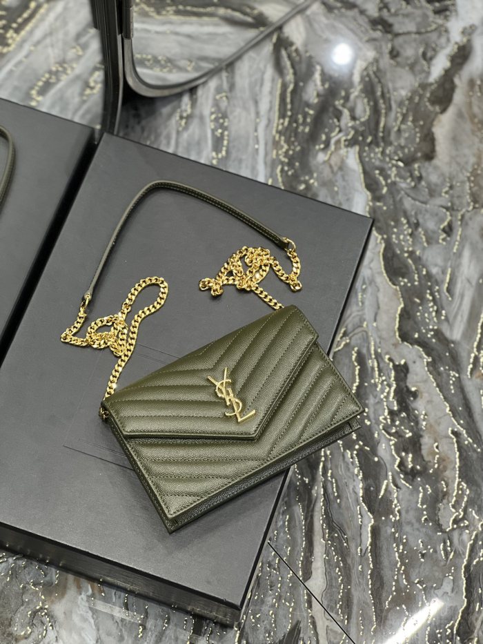 Handbags SAINT LAURENT 393953 size 19x11.5x4 cm