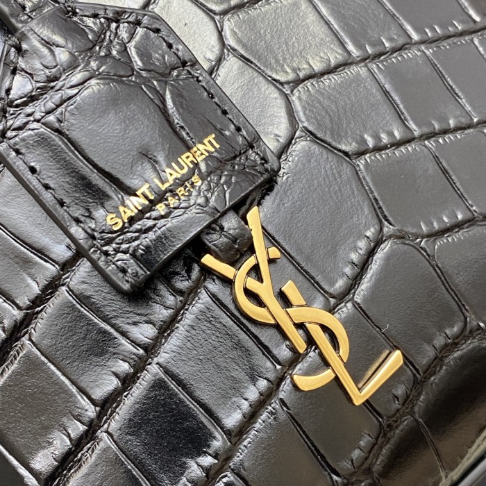 Handbags SAINT LAURENT 712367 size 18x17x8 cm