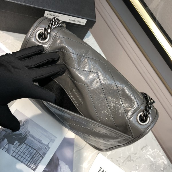 Handbags SAINT LAURENT 498894y size 28*20*8.5 cm