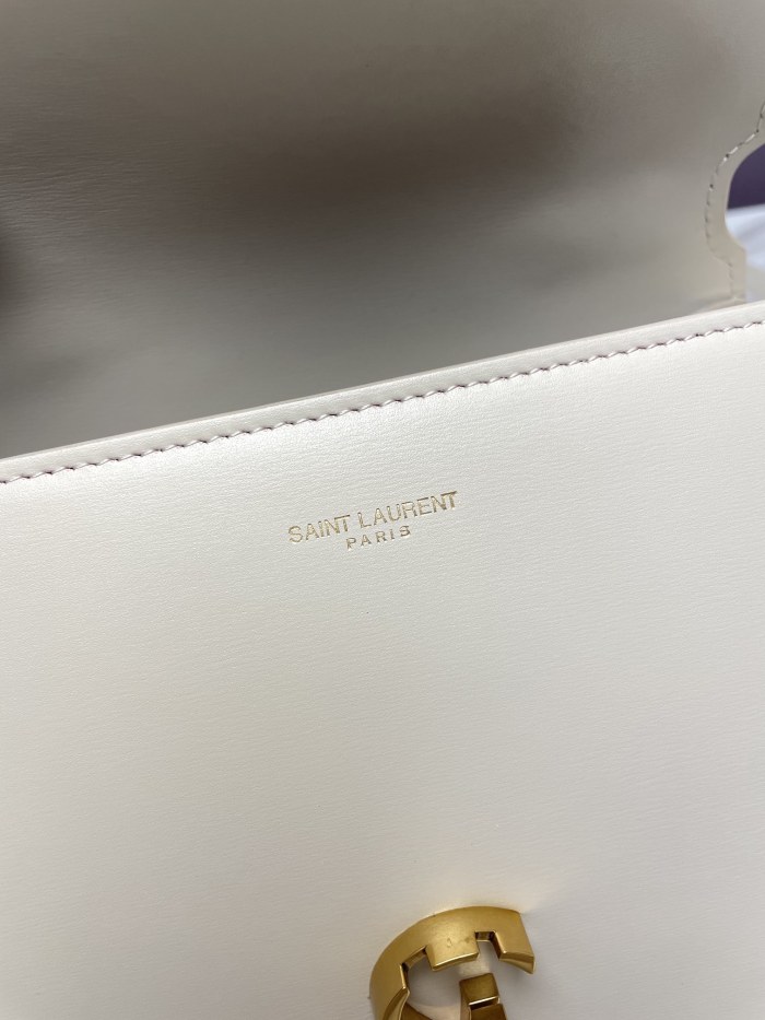 Handbags SAINT LAURENT 602716 size 20x16x7.5 cm