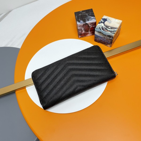 Handbags SAINT LAURENT 358094 size 19x9 cm