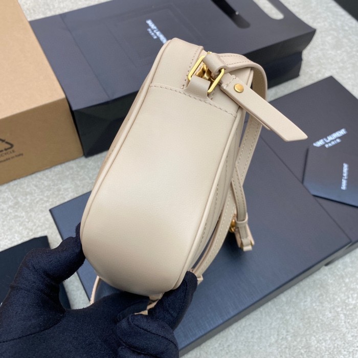 Handbags SAINT LAURENT 520534 size 23x16x6 cm