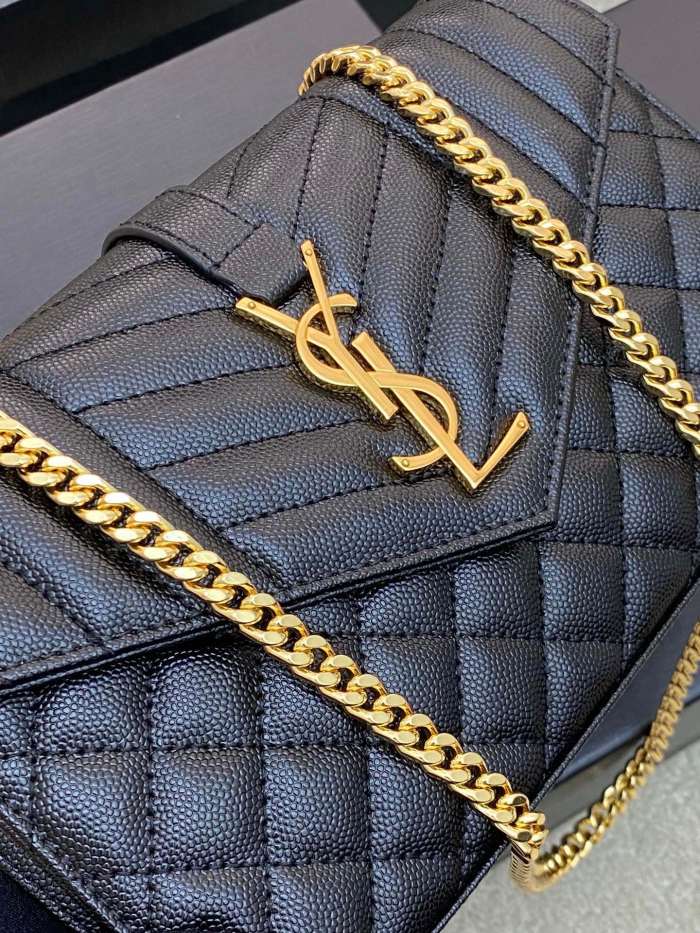 Handbags SAINT LAURENT 620280 size 22.5x14x4 cm