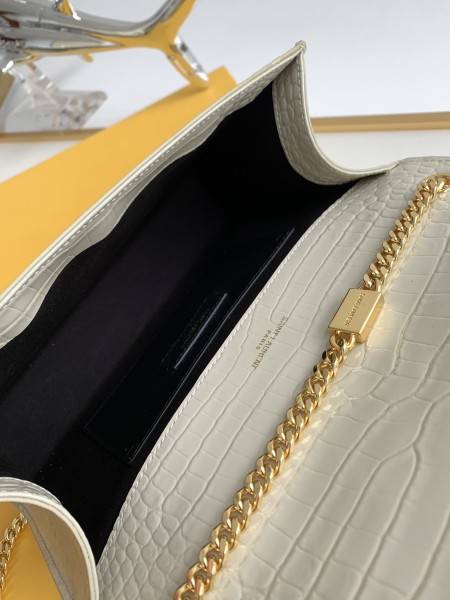 Handbags SAINT LAURENT 326078 size 24x14.5x5 cm