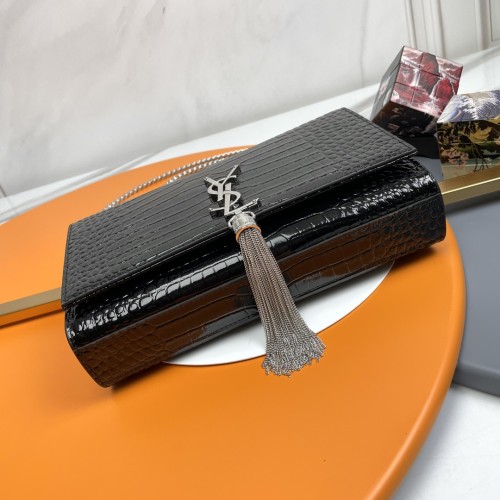 Handbags SAINT LAURENT 354119 size 24x14.5x5.5 cm