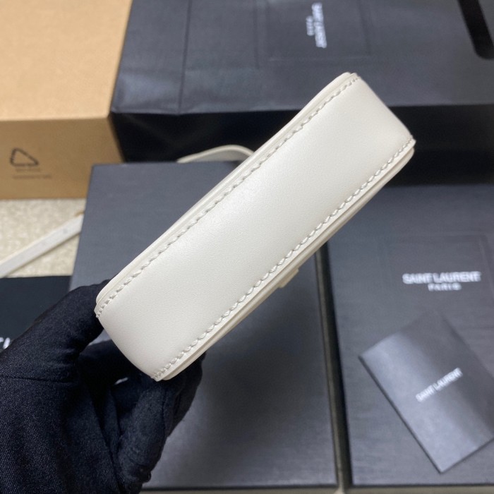 Handbags SAINT LAURENT 735214 size 18×13.5×3.5 cm