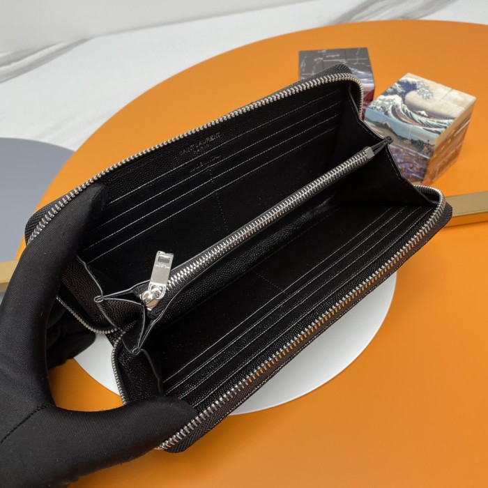 Handbags SAINT LAURENT 358094 size 19x9 cm