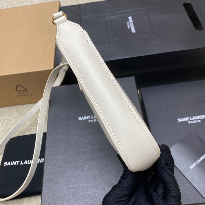 Handbags SAINT LAURENT 735214 size 18×13.5×3.5 cm