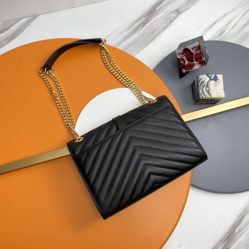 Handbags SAINT LAURENT 395827 size 24x17.5x6 cm 