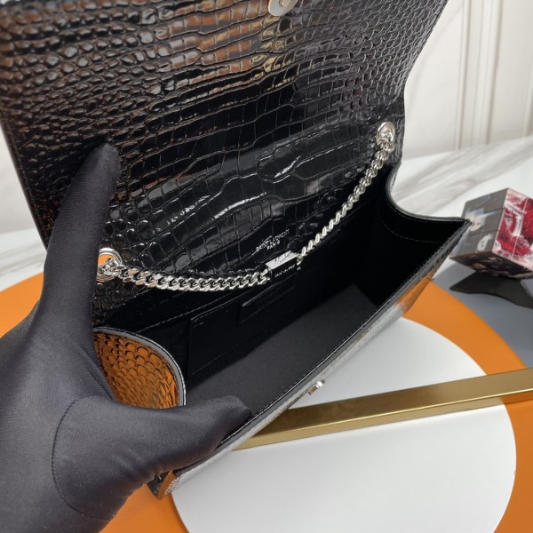 Handbags SAINT LAURENT 354119 size 24x14.5x5.5 cm