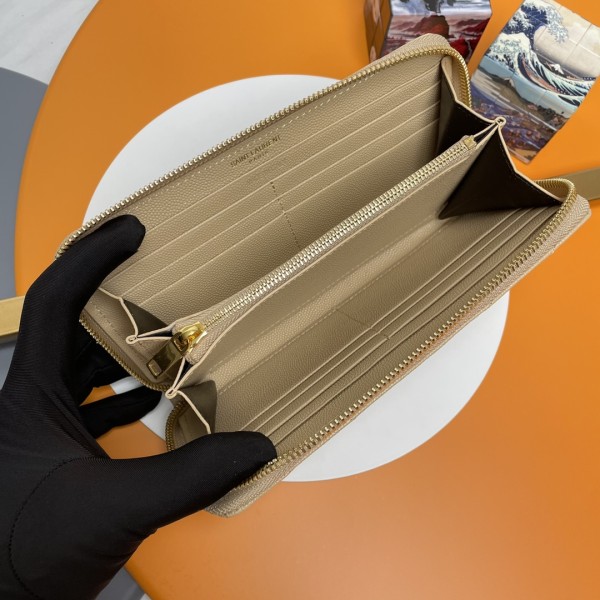 Handbags SAINT LAURENT 358094 size 19x9 cm