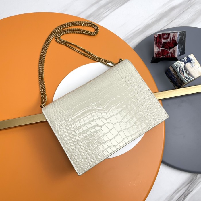 Handbags SAINT LAURENT 532750 size 22x16.5x5.5 cm