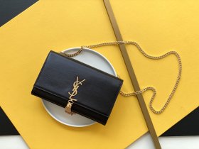 Handbags SAINT LAURENT 326078 size 24x14.5x5 cm