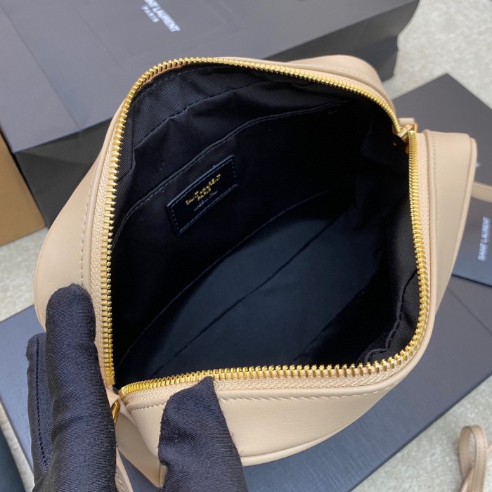 Handbags SAINT LAURENT 520534 size 23x16x6 cm