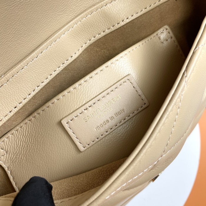 Handbags SAINT LAURENT 698567 size 24×18×5.5 cm