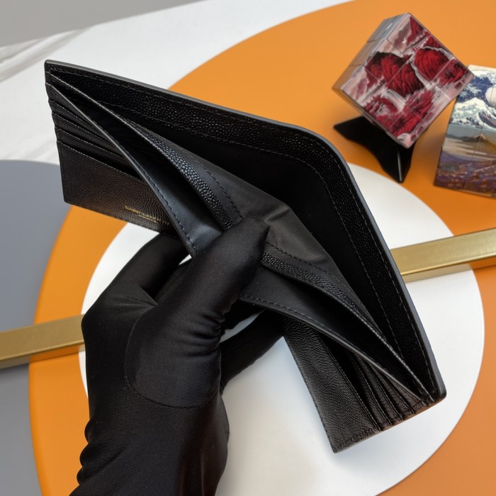 Handbags SAINT LAURENT 437469 size 11*9.5*2.5 cm