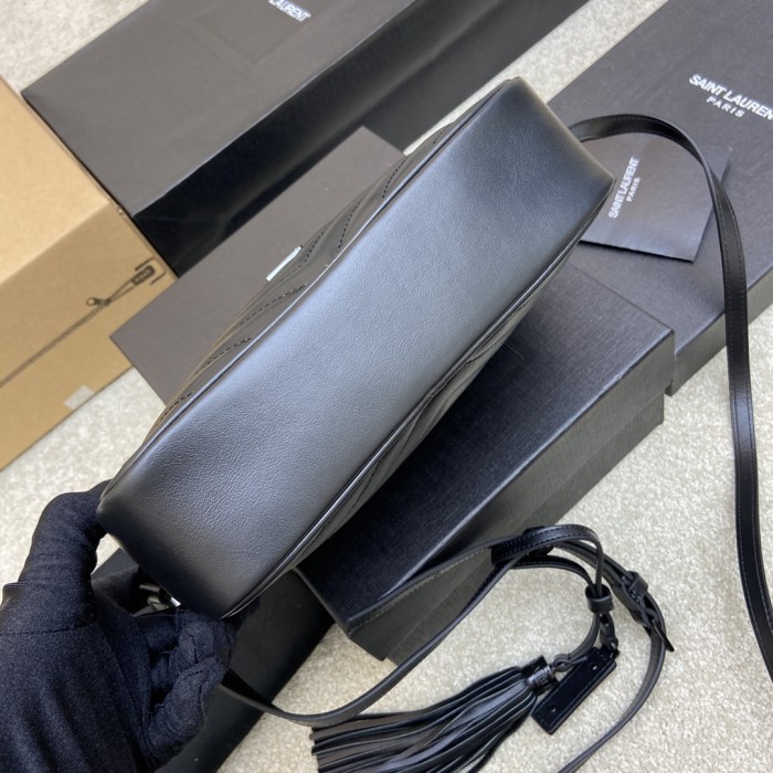 Handbags SAINT LAURENT 520534 size 23x16x6 cm