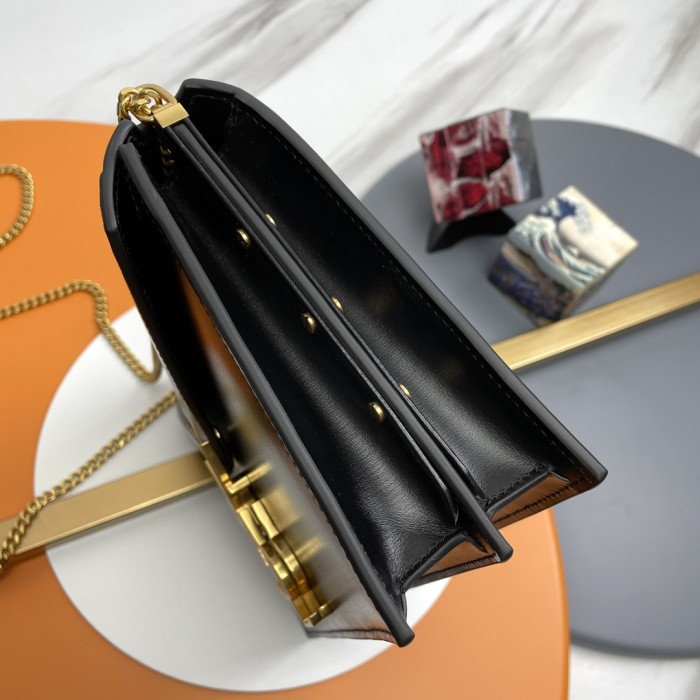 Handbags SAINT LAURENT 532750Zx size 22x16.5x5.5 cm