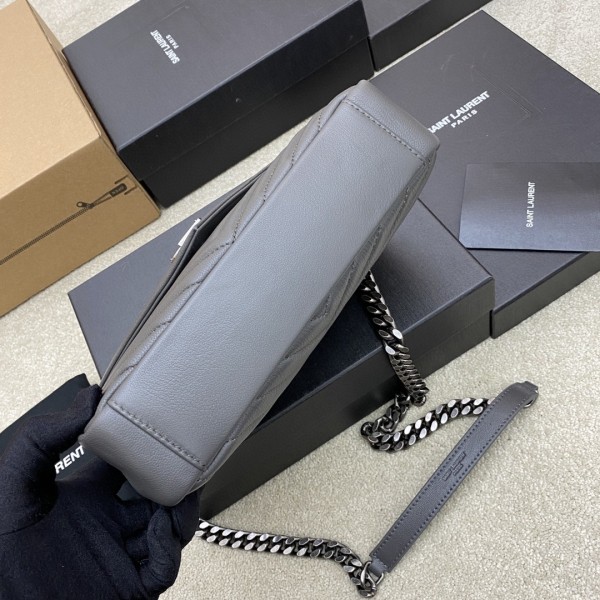 Handbags SAINT LAURENT 392737 size 24x17x6 cm