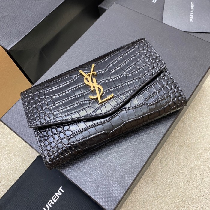 Handbags SAINT LAURENT 607788 size 19x12x4 cm