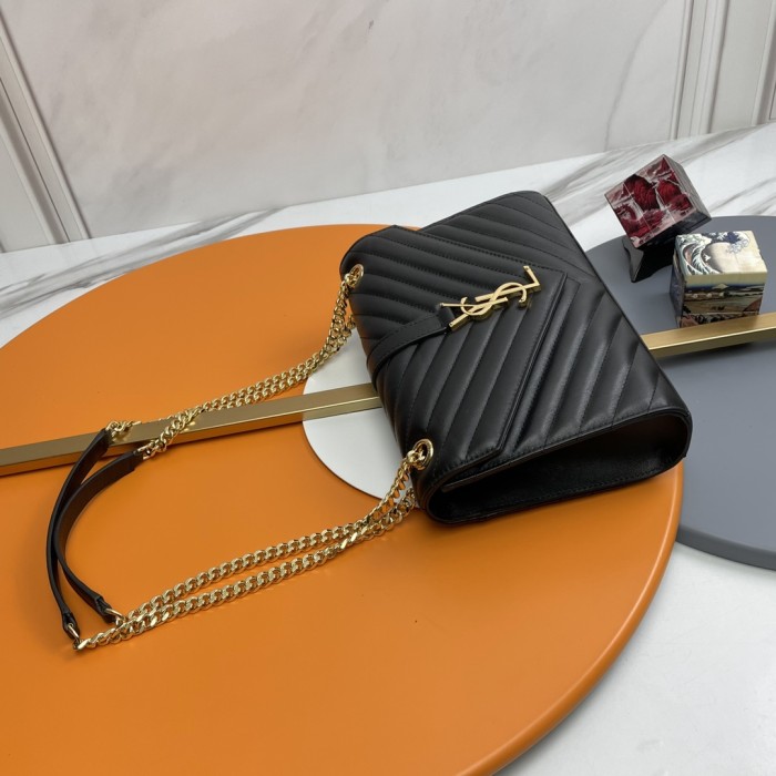 Handbags SAINT LAURENT 395827 size 24x17.5x6 cm 