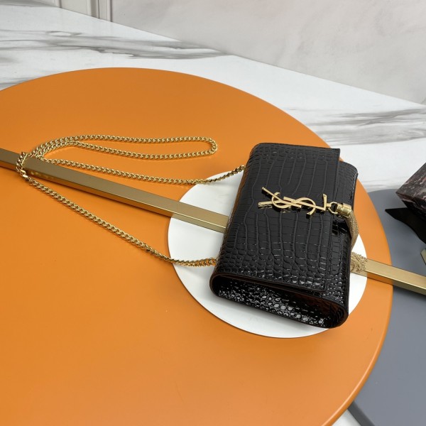 Handbags SAINT LAURENT 474366 size 20x12.5x5 cm