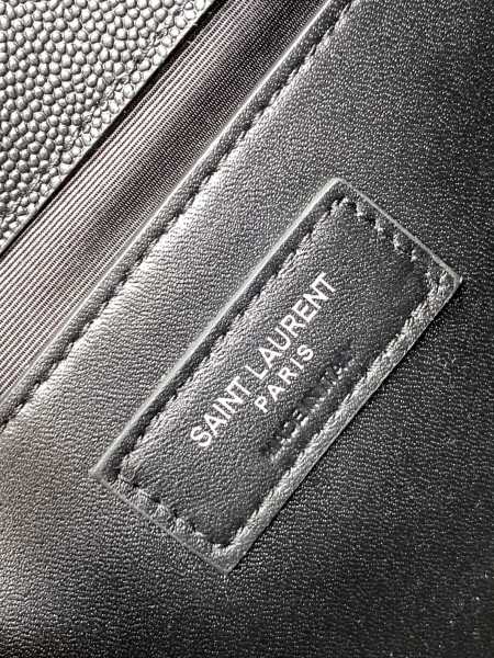 Handbags SAINT LAURENT 326078 size 24x14.5x5 cm