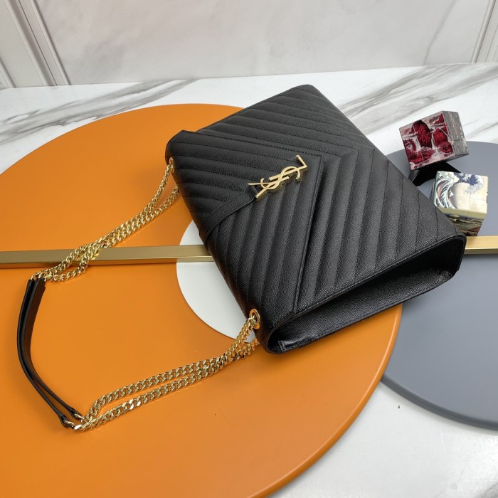 Handbags SAINT LAURENT 395827 size 31x22x7.5 cm