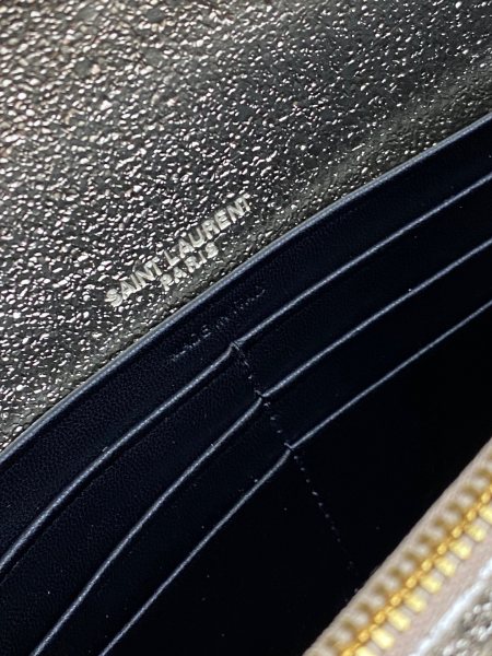 Handbags SAINT LAURENT 393953 size 19*11.5*4cm