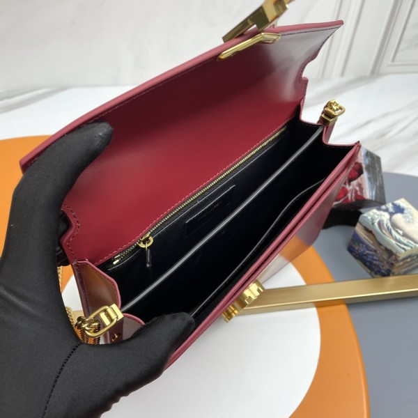 Handbags SAINT LAURENT 532750Zx size 22x16.5x5.5 cm