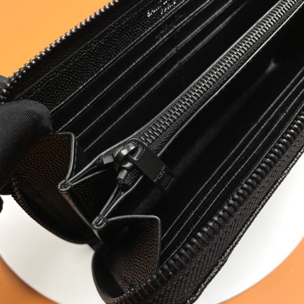 Handbags SAINT LAURENT 358094 size 19x9 cm