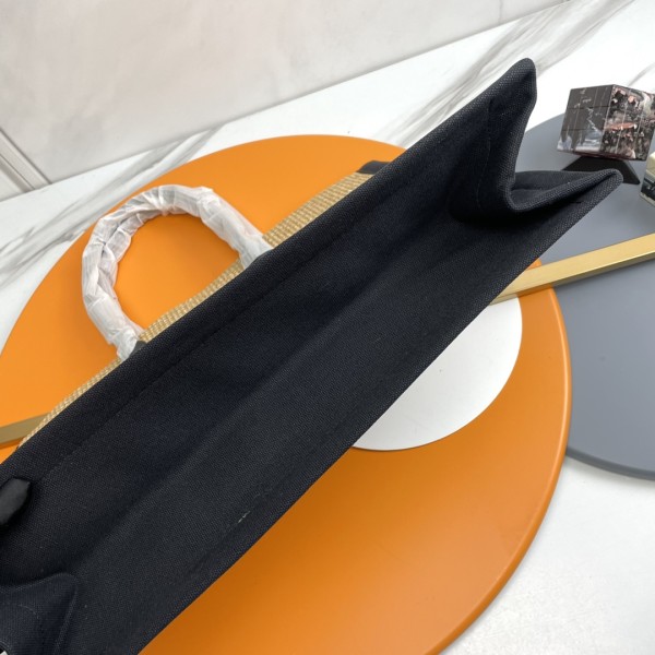 Handbags SAINT LAURENT 509415 size 48×36×16 cm