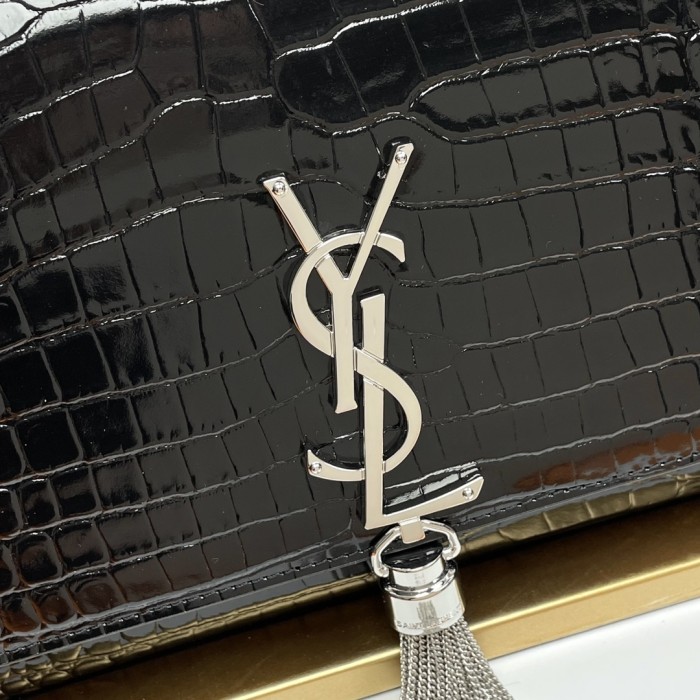 Handbags SAINT LAURENT 354119 size 24x14.5x5.5 cm