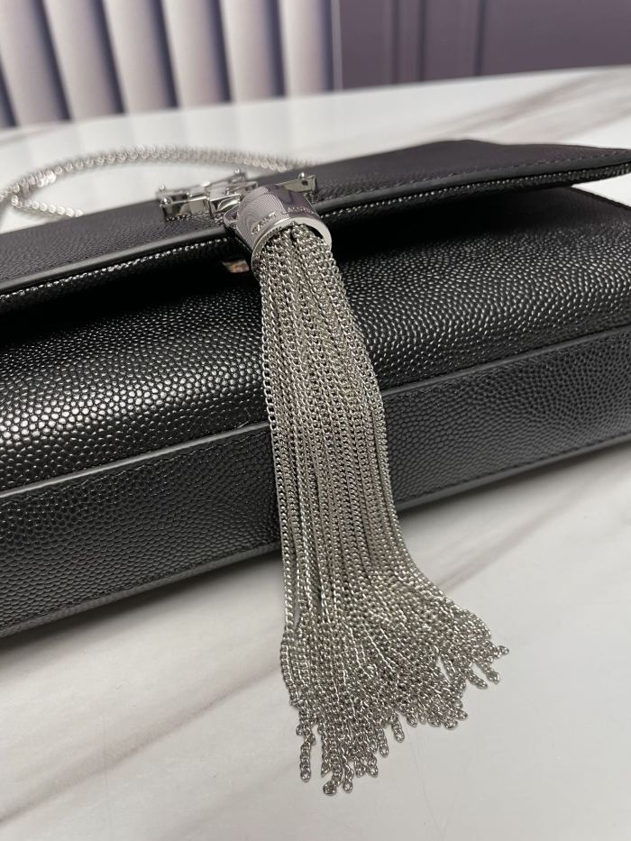 Handbags SAINT LAURENT 474366 size 20x12.5x5 cm