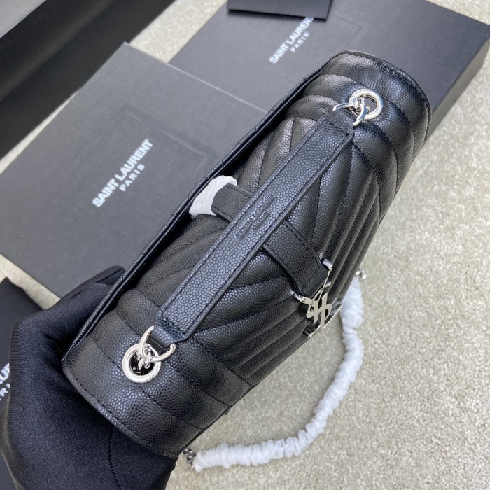 Handbags SAINT LAURENT 526286 size 21x13x6 cm