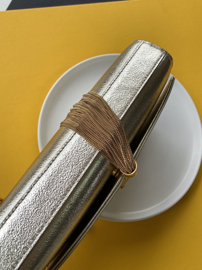 Handbags SAINT LAURENT 326078 size 24x14.5x5 cm