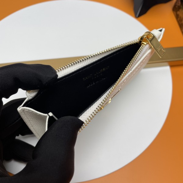Handbags SAINT LAURENT 607915 size 13*8*2 cm