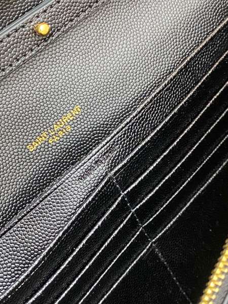 Handbags SAINT LAURENT 620280 size 22.5x14x4 cm