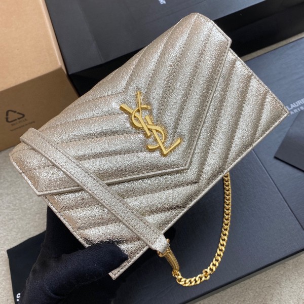 Handbags SAINT LAURENT 393953 size 19*11.5*4cm