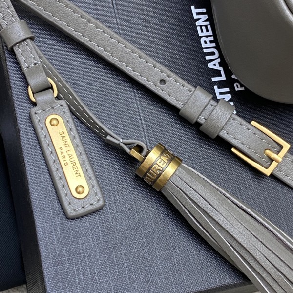 Handbags SAINT LAURENT 520534 size 23x16x6 cm