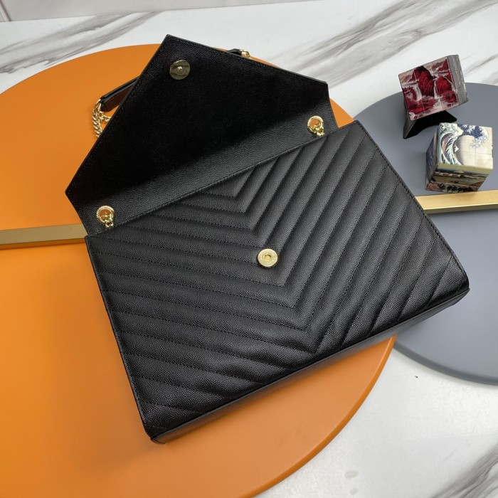 Handbags SAINT LAURENT 395827 size 31x22x7.5 cm